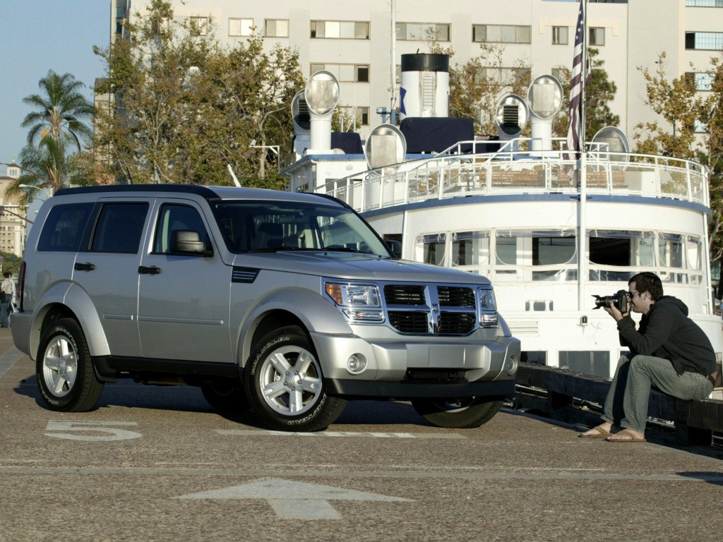 Dodge Nitro photo 21