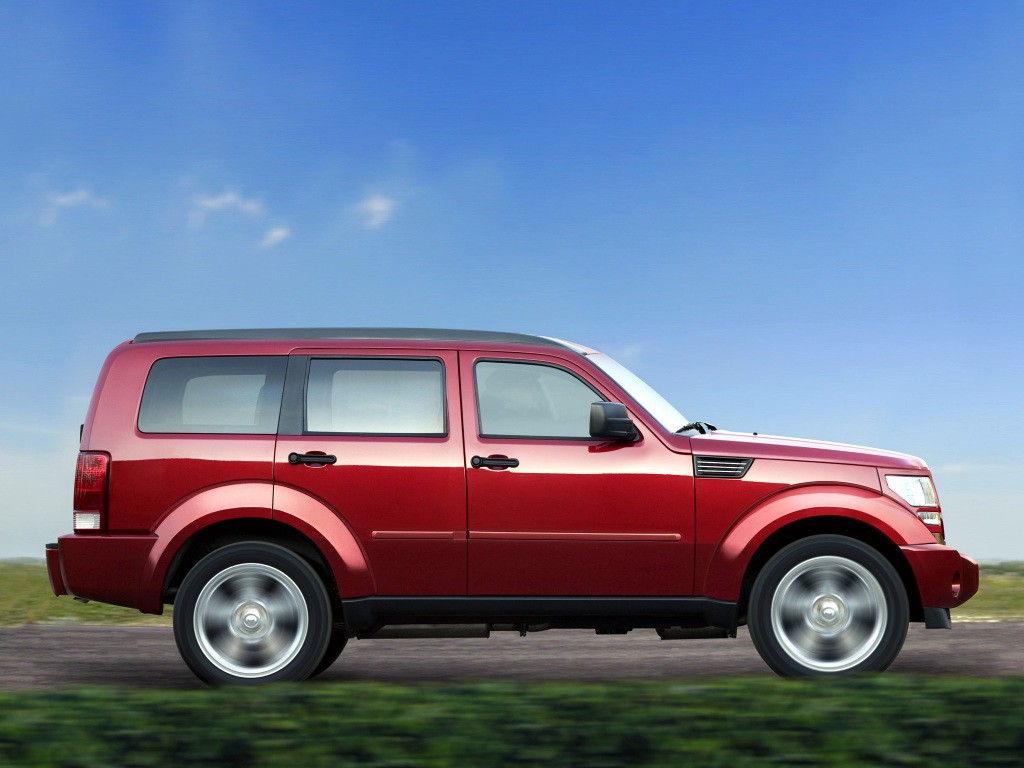 Dodge Nitro photo 22