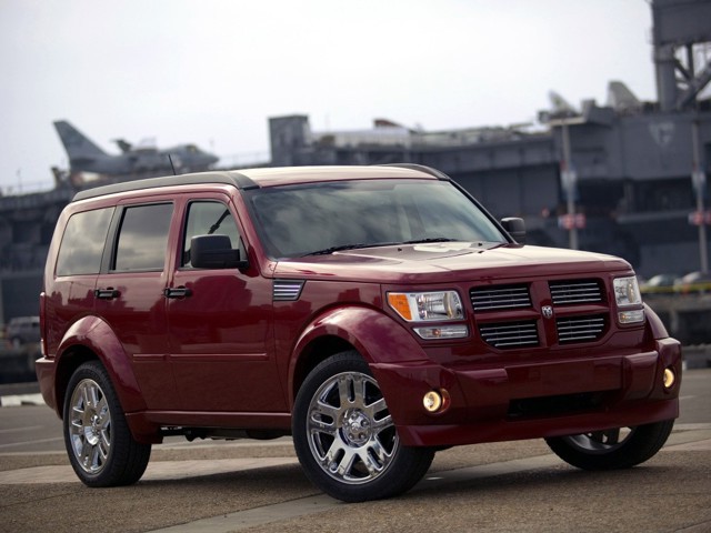 Dodge Nitro photo 25
