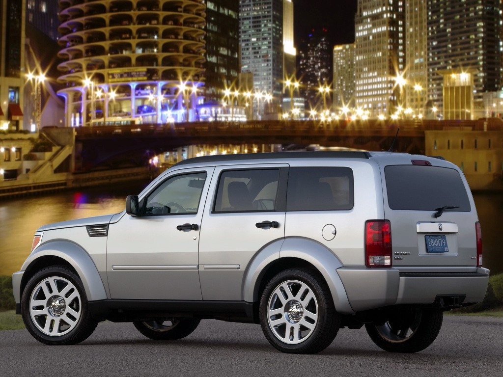 Dodge Nitro photo 41