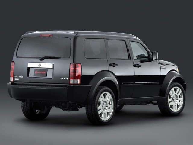 Dodge Nitro photo 45