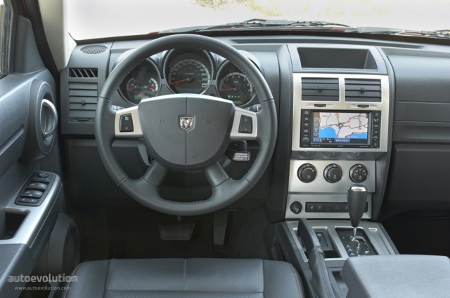 Dodge Nitro photo 53