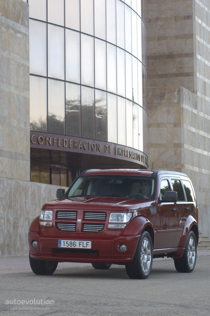 Dodge Nitro photo 5