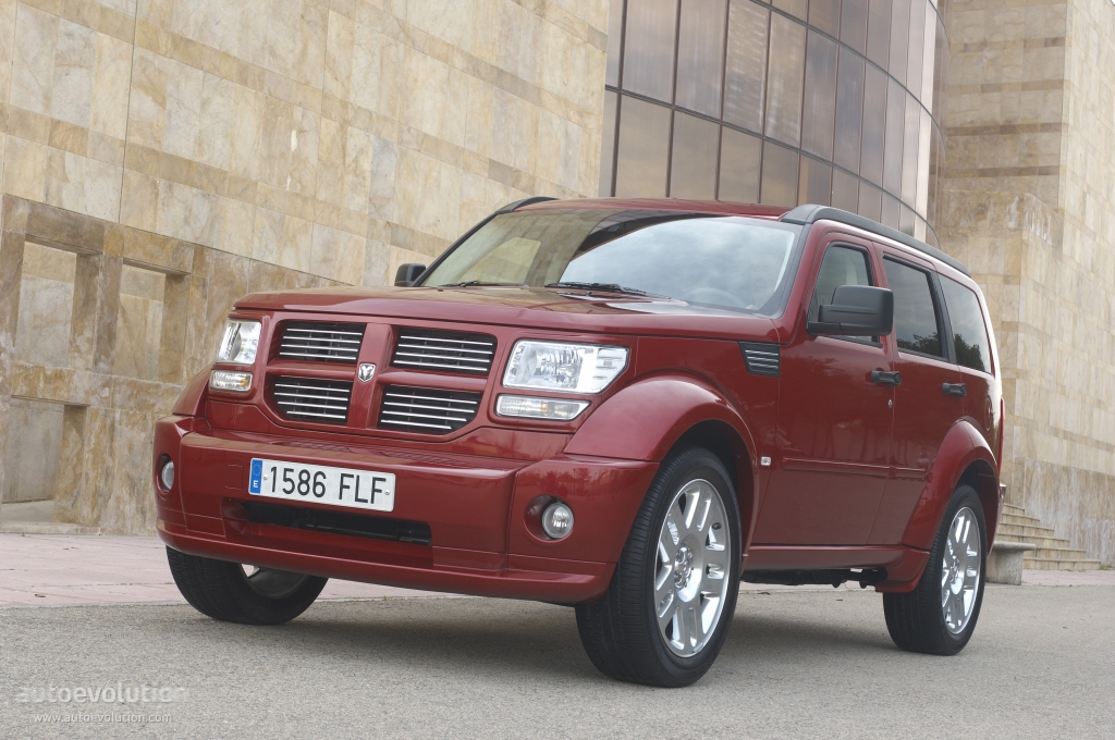 Dodge Nitro photo 6