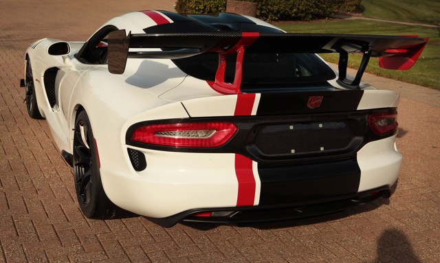 Dodge Viper photo 22