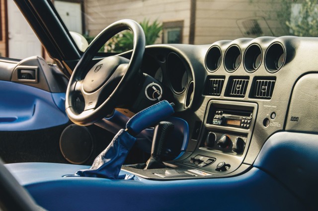 Dodge Viper photo 35