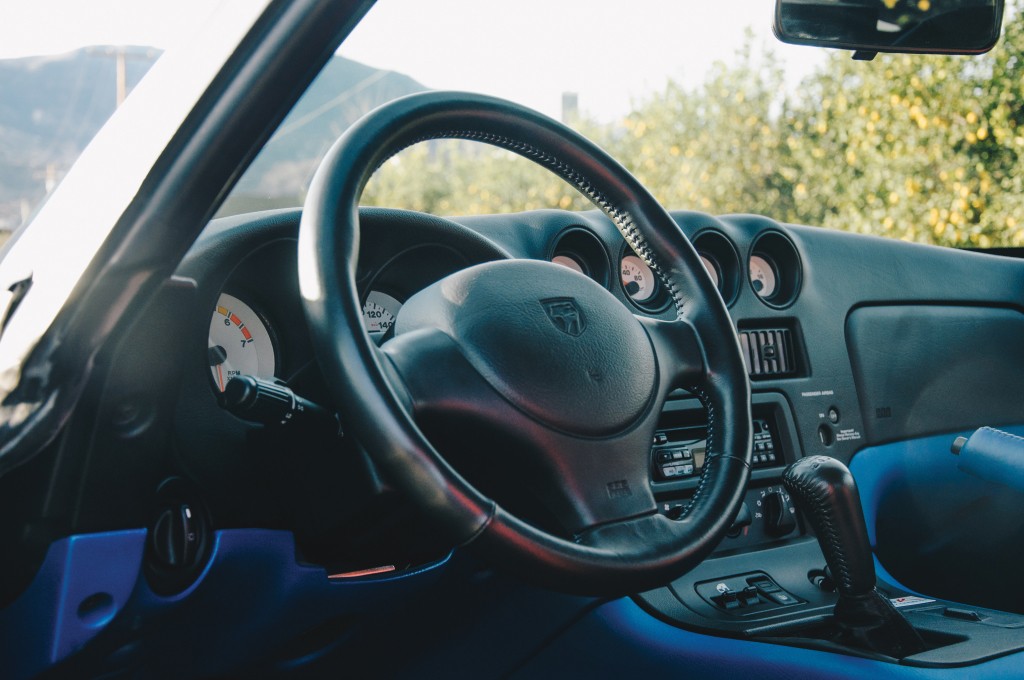 Dodge Viper photo 36