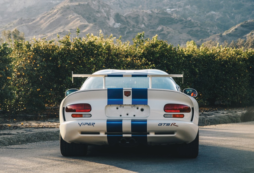 Dodge Viper photo 18