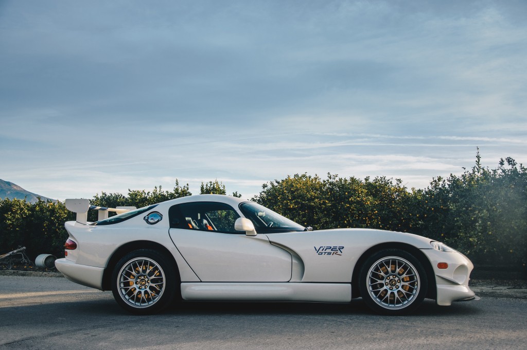 Dodge Viper photo 24