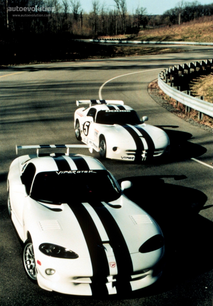 Dodge Viper photo 8