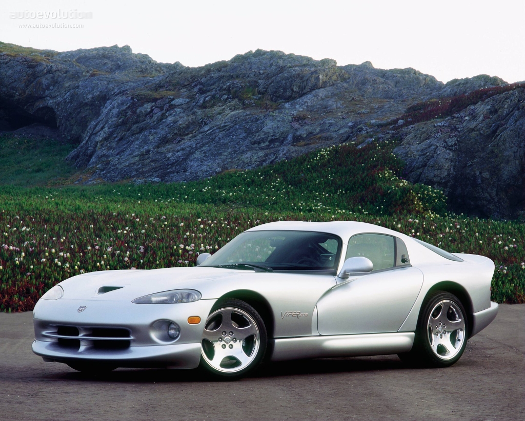Dodge Viper photo 2