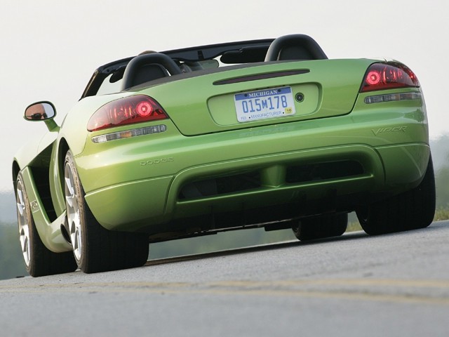 Dodge Viper photo 12