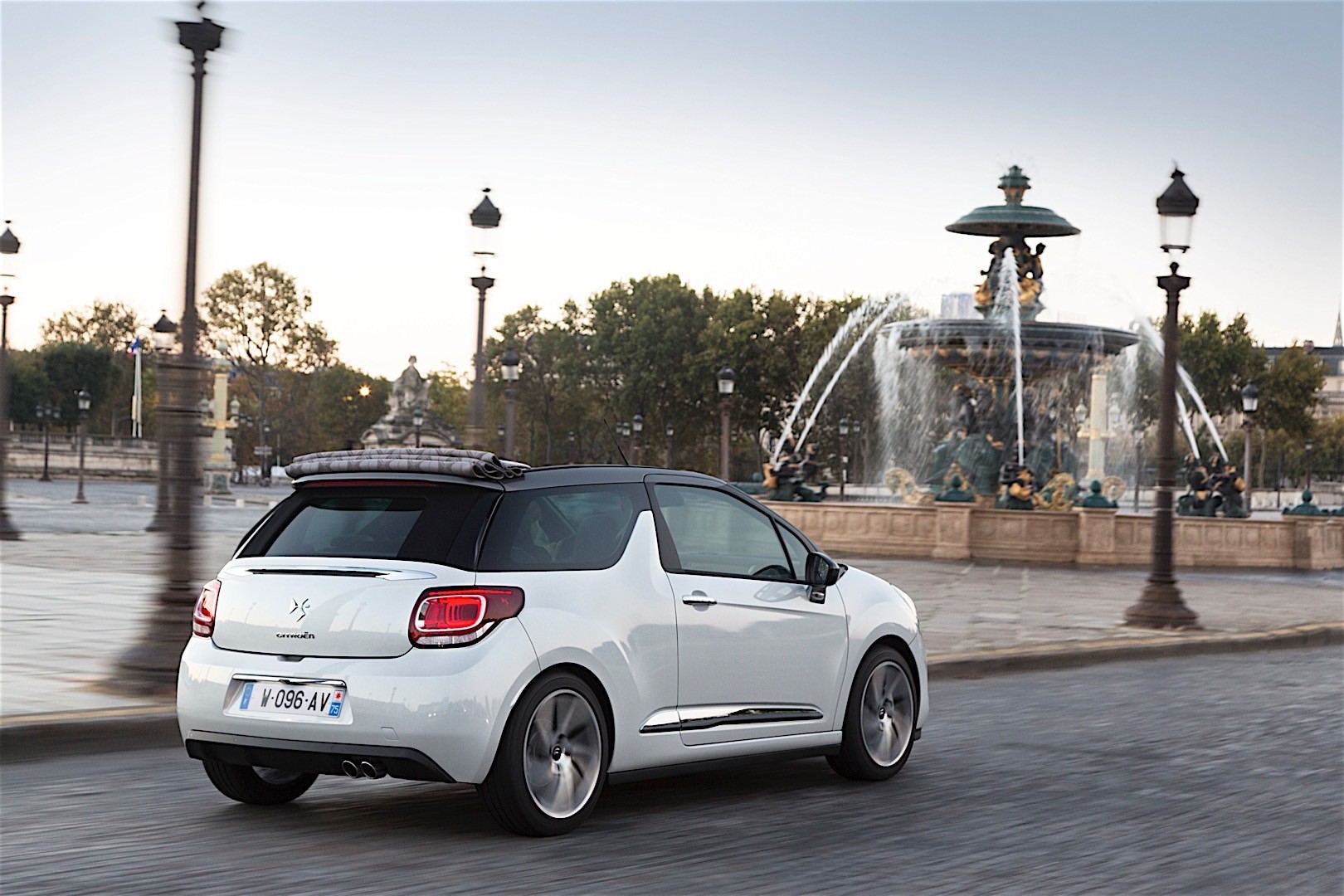Ds Automobiles Ds 3 Cabrio photo 46