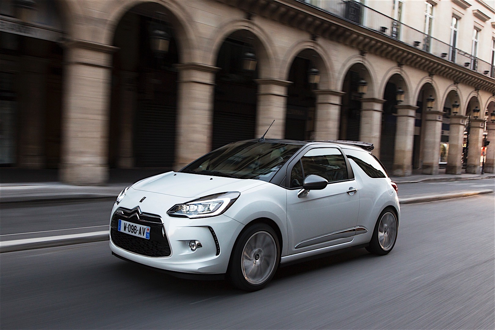 Ds Automobiles Ds 3 Cabrio photo 53