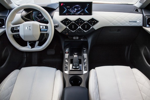 Ds Automobiles Ds 3 Crossback photo 76
