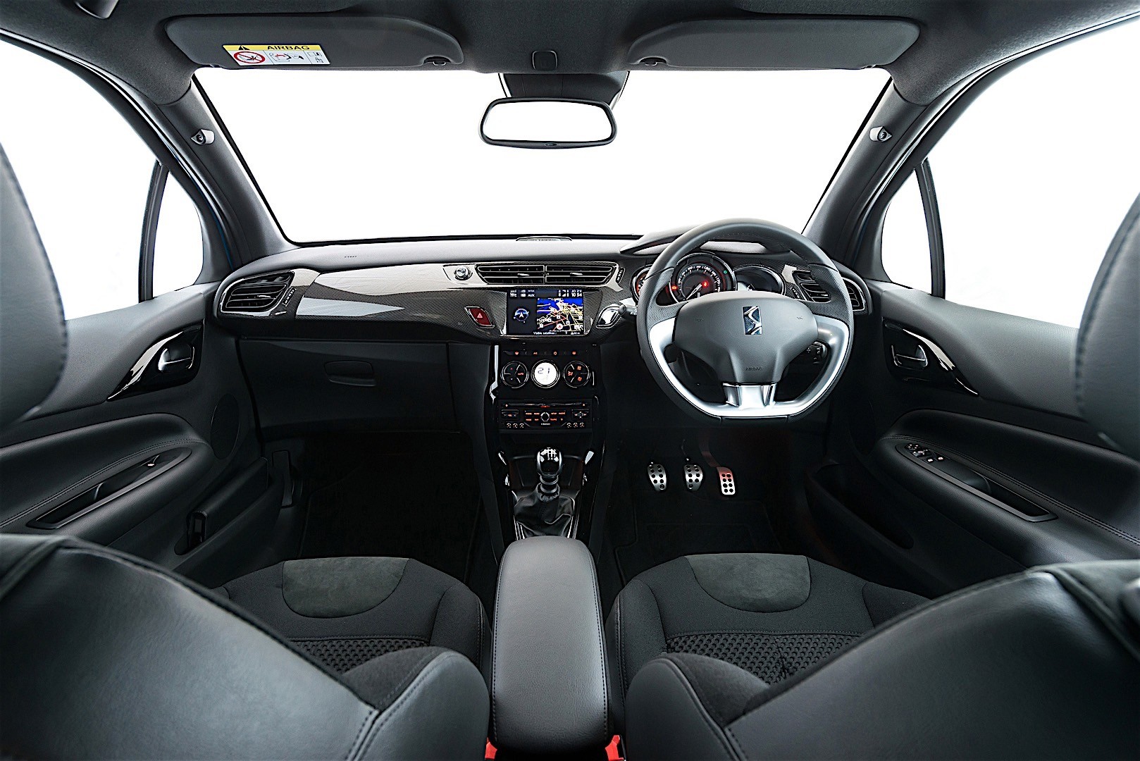 Ds Automobiles Ds 3 photo 60