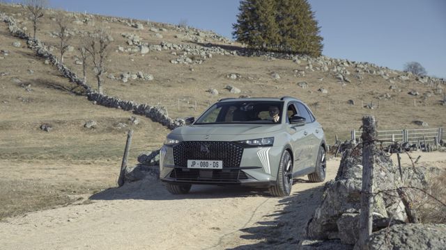 Ds Automobiles Ds 7 foto 1