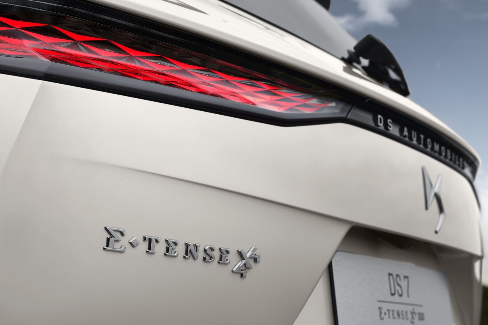 Ds Automobiles Ds 7 photo 14