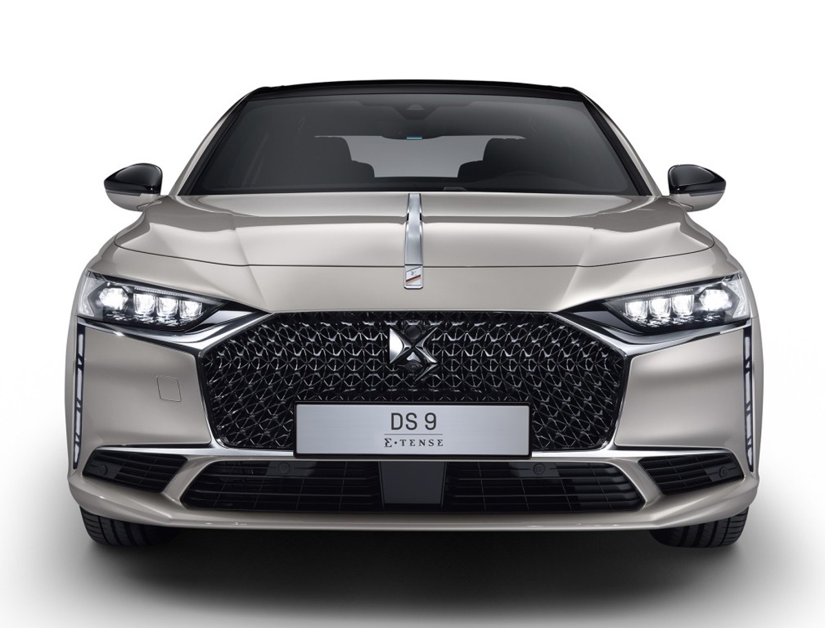 Ds Automobiles DS AUTOMOBILES DS 9 E-TENSE PureTech 8AT (250 HP)