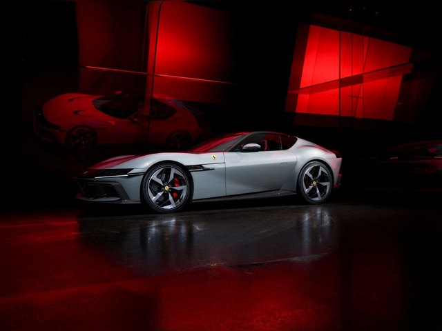 Ferrari 12Cilindri photo 32