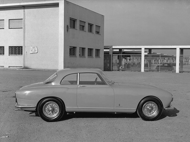 Ferrari 212 photo 42