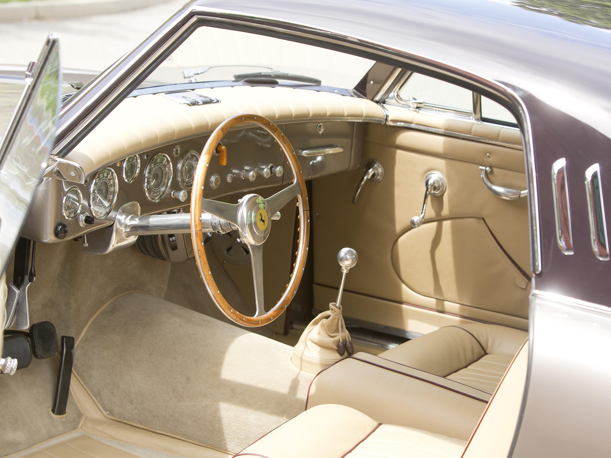 Ferrari 250 photo 43