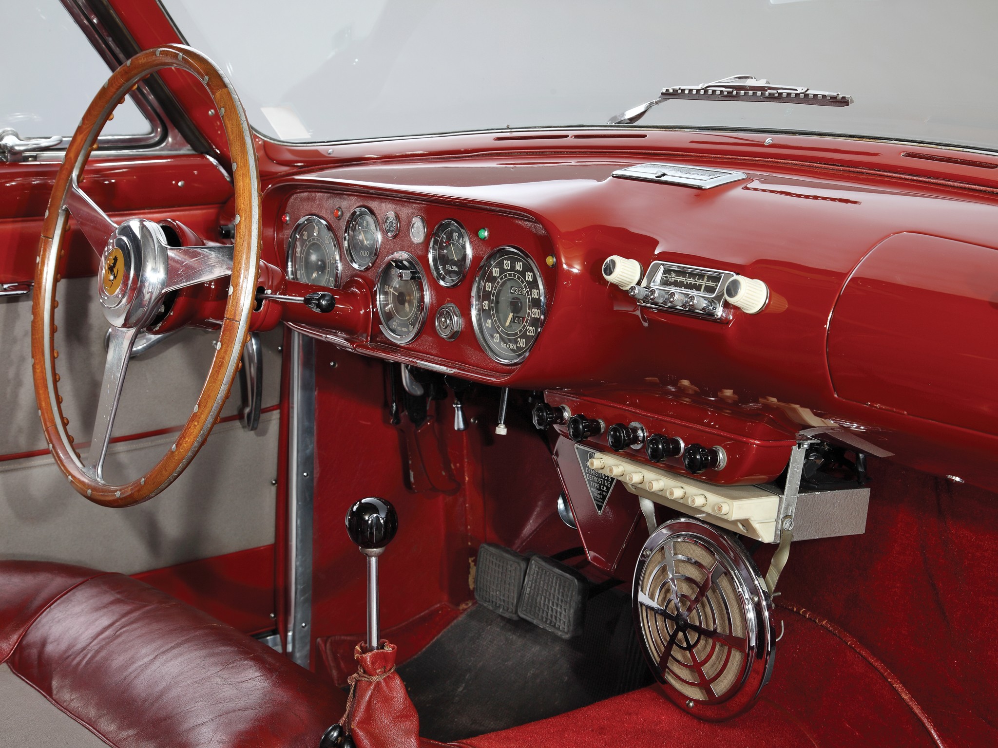 Ferrari 250 photo 53