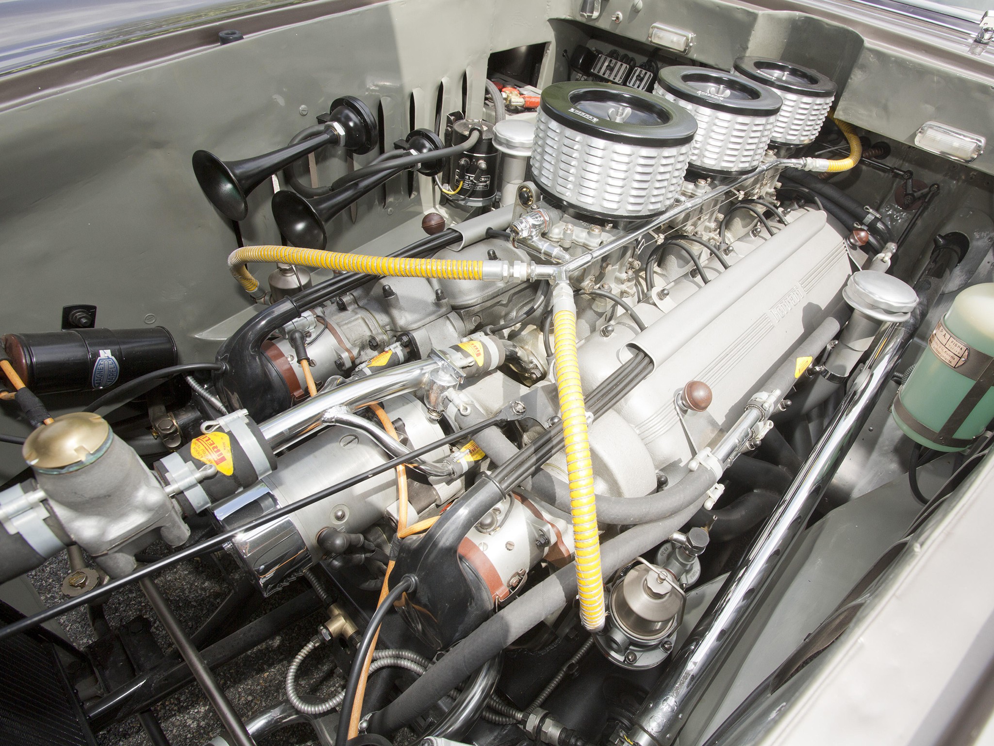 Ferrari 250 photo 45