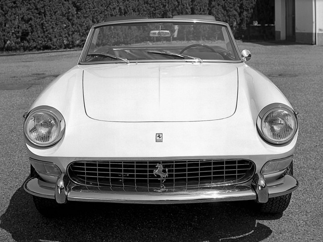 Ferrari 275 foto 15
