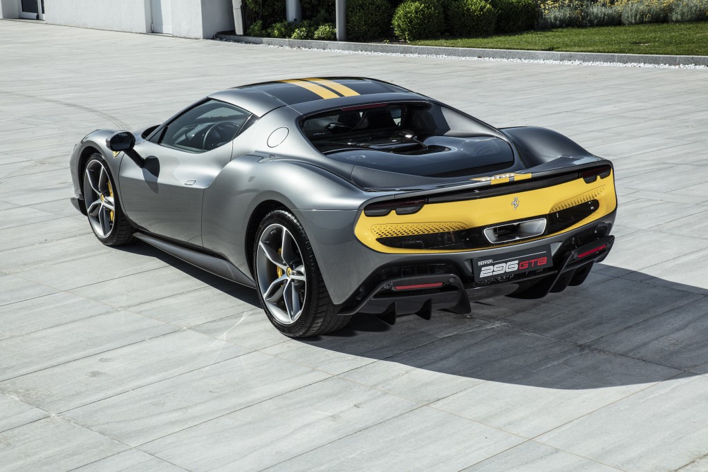 Ferrari 296 Gtb photo 15