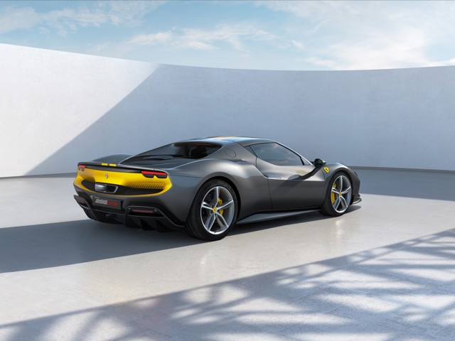 Ferrari 296 Gtb photo 3
