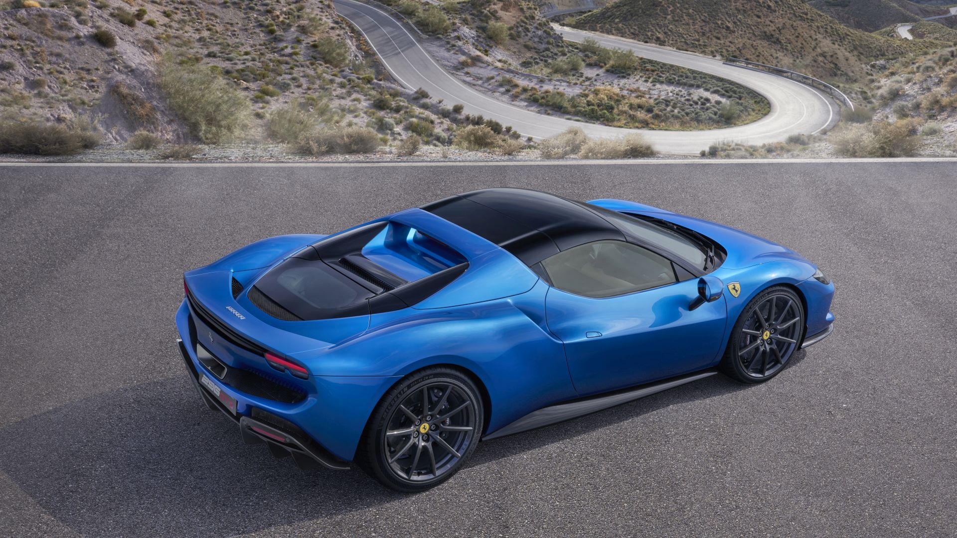 Ferrari 296 Gts photo 14