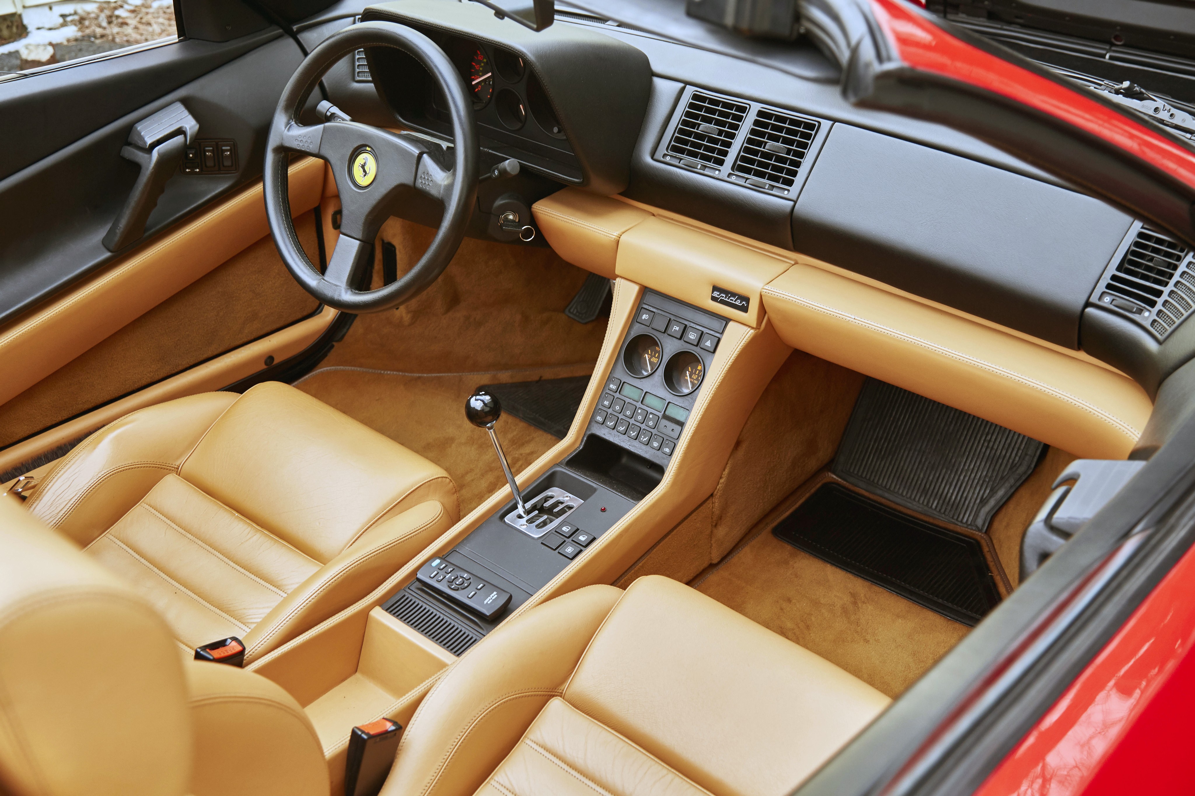 Ferrari 348 Spider photo 29