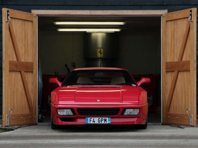 Ferrari 348 photo 3