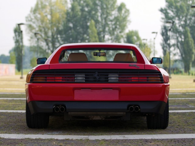 Ferrari 348 photo 17
