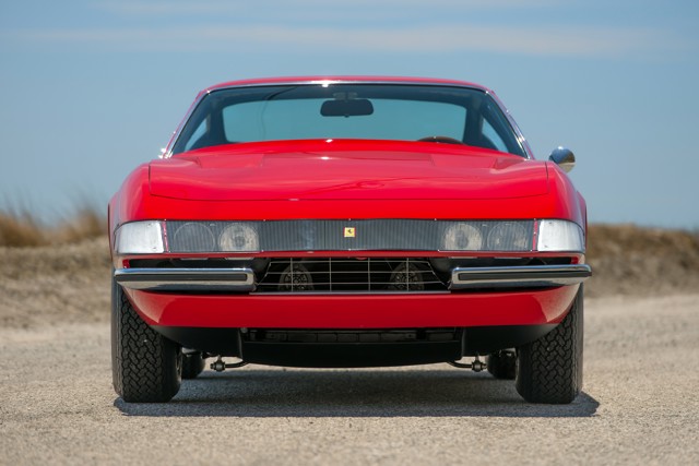 Ferrari 365 photo 7