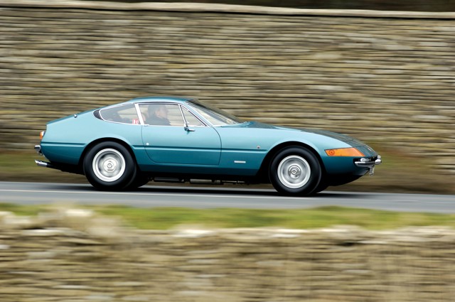 Ferrari 365 photo 8