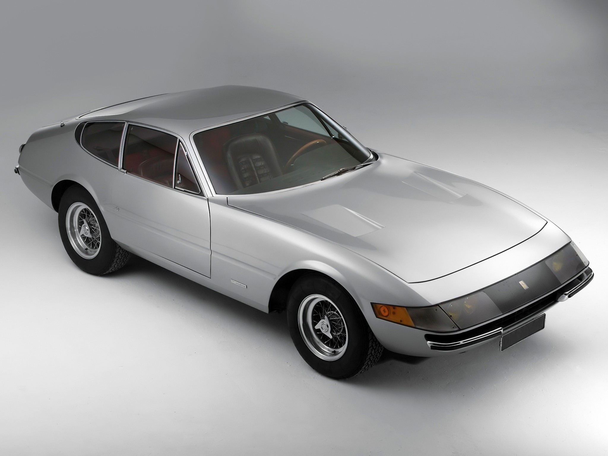 Ferrari 365 photo 11