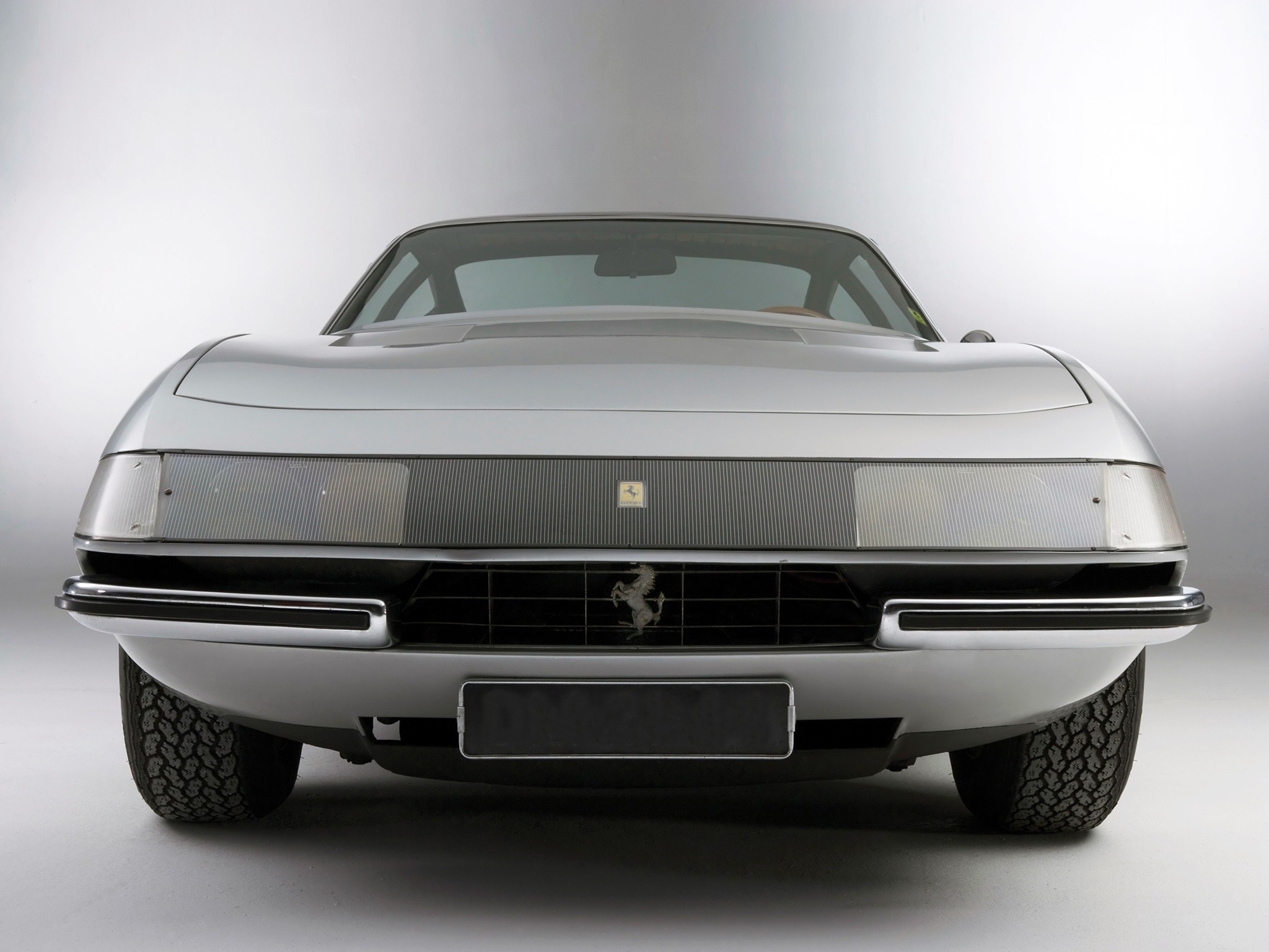 Ferrari 365 photo 13