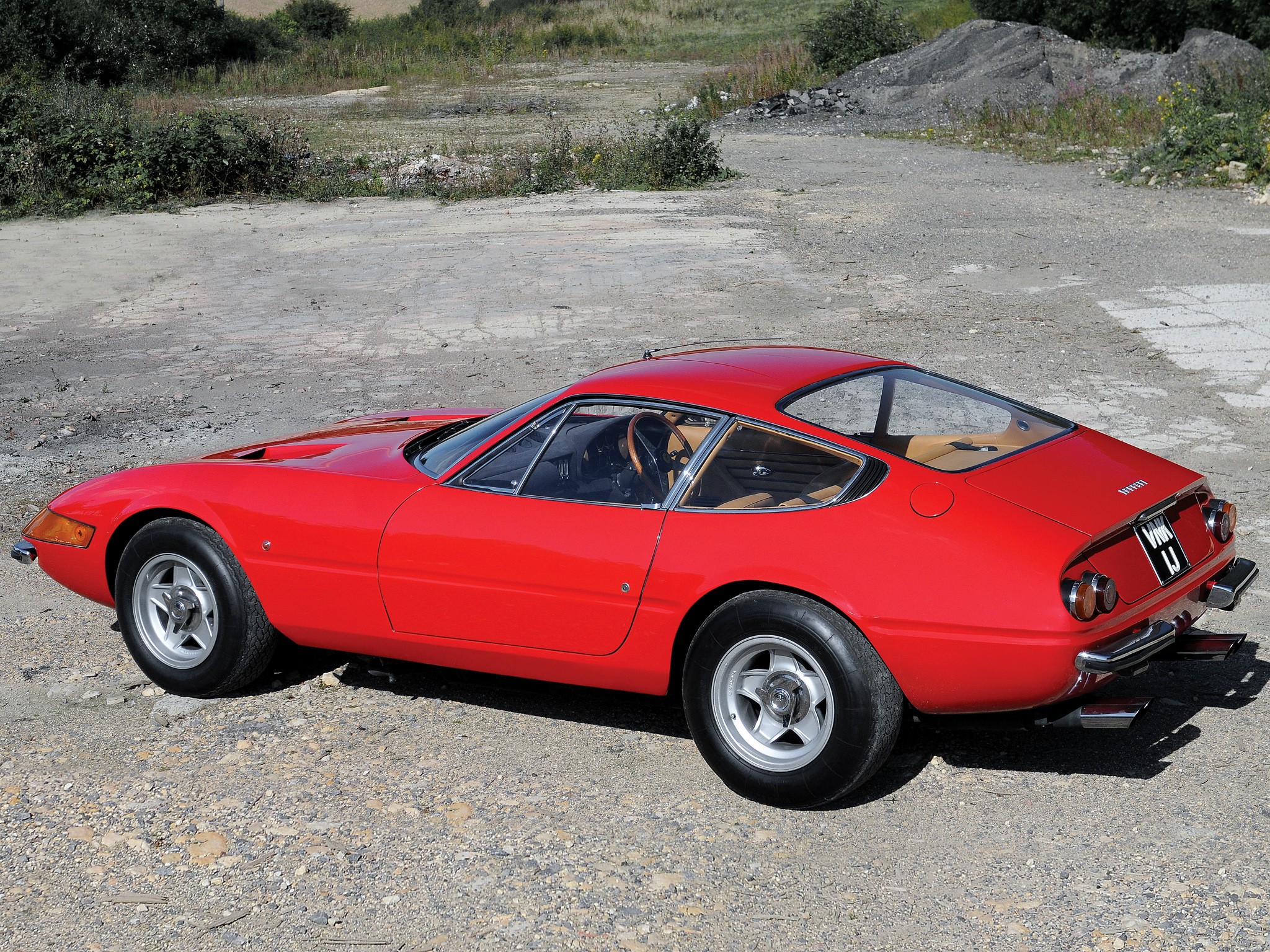 Ferrari 365 photo 19