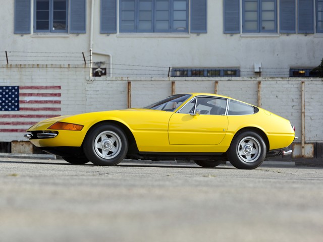 Ferrari 365 photo 39