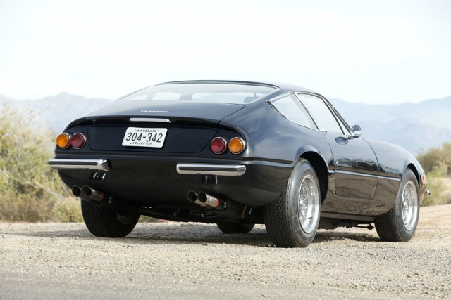 Ferrari 365 photo 42