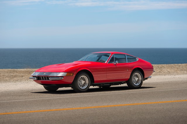 Ferrari 365 photo 49