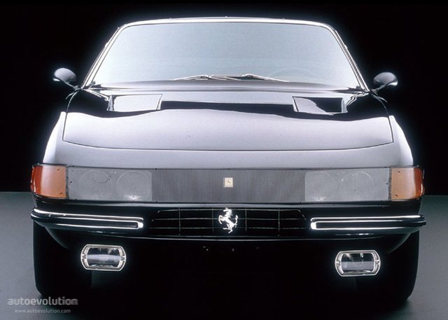 Ferrari 365 photo 1