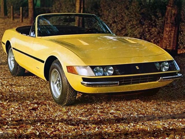 Ferrari 365 photo 4