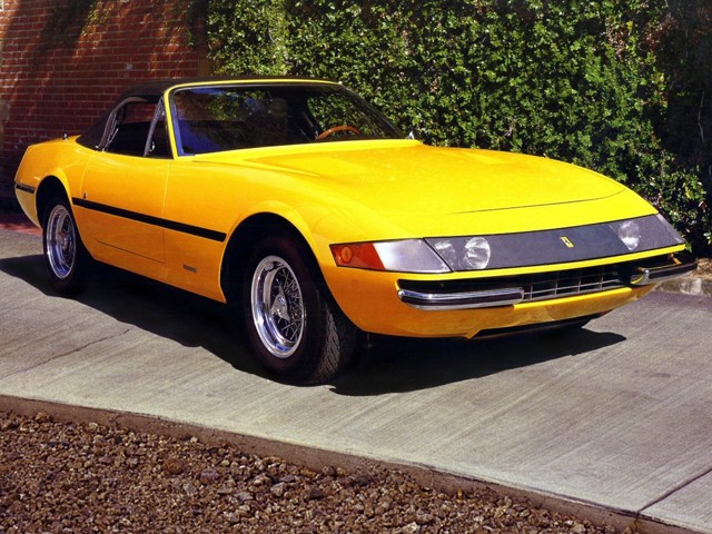 Ferrari 365 photo 5