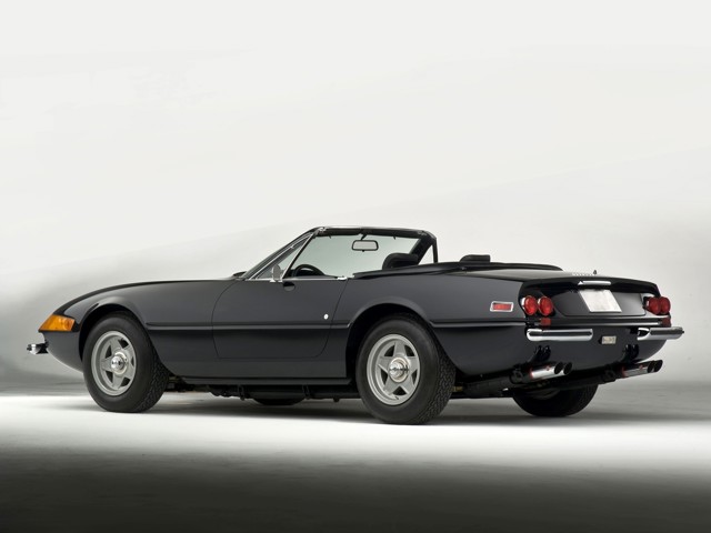 Ferrari 365 photo 7