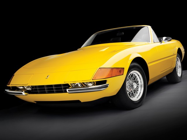 Ferrari 365 photo 18