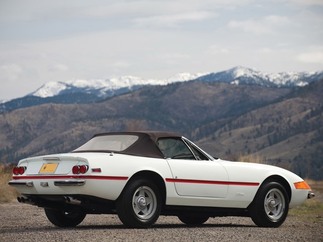 Ferrari 365 photo 20
