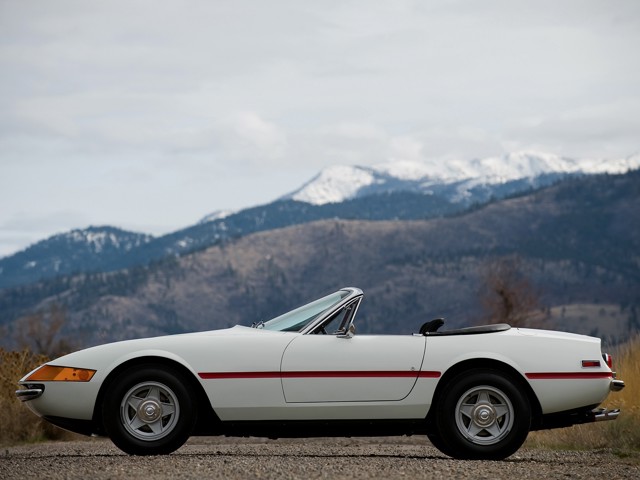 Ferrari 365 photo 37